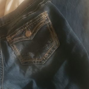 Looking to buy these Virgo daytrip bootcut 30R